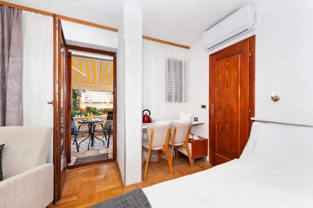 Villa Milli B&B 3*, Rovinj Croatia