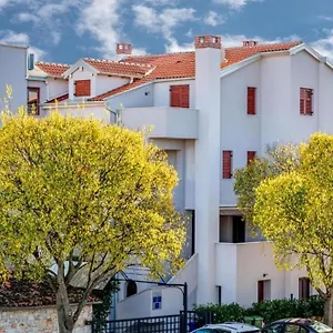 Val Rovinj